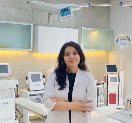 Dr. Mansi Abohari